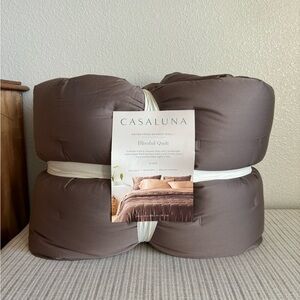 NWT King Rayon from Bamboo Quilt Fig - Casaluna